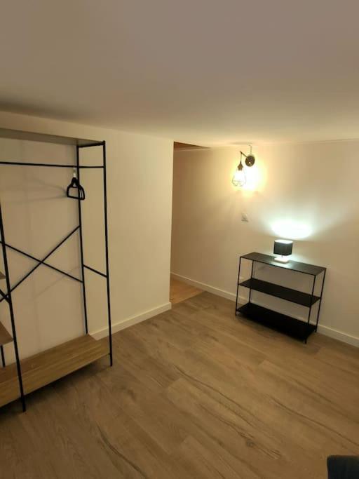 Au Coeur Des Vignes Moulin A Vent Apartment La Chapelle-de-Guinchay Екстериор снимка